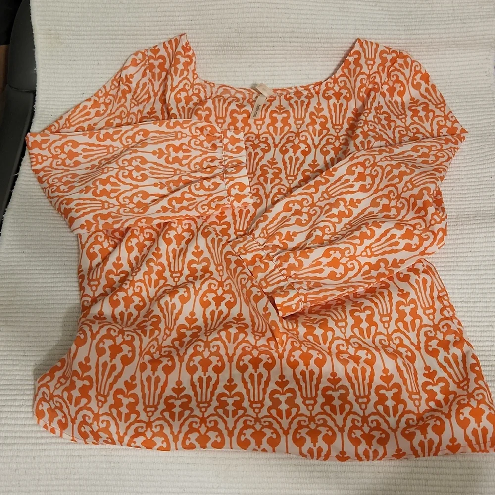 Hello Miss | Patterned Top - M - Picture 4 of 5